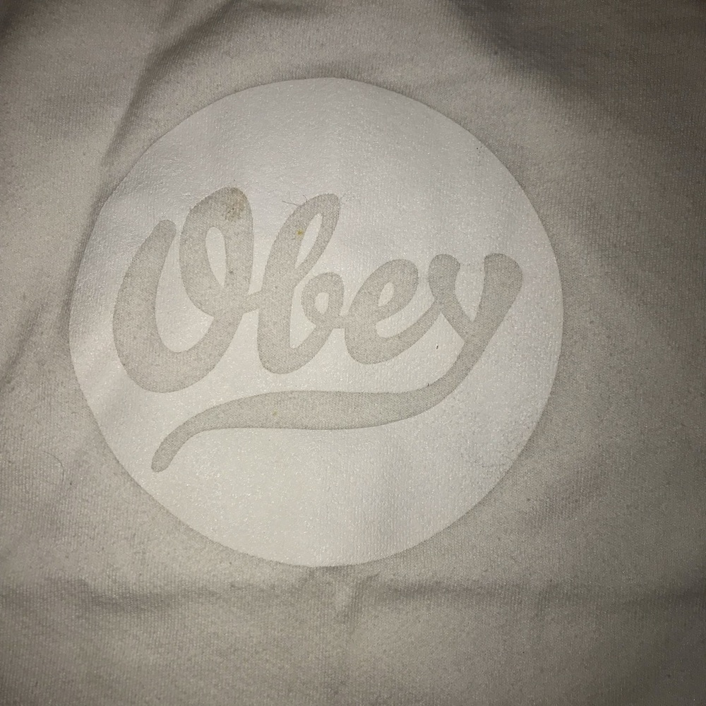 OBEY TOP FOR LESS! - Picture 2 of 4